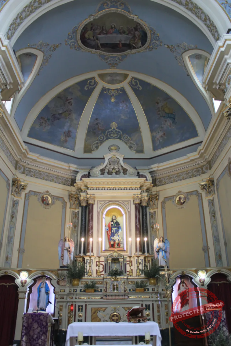 Vallefiorita: frantoio nel centro storico del paese, testimonianza della locale tradizione di produzione olearia.