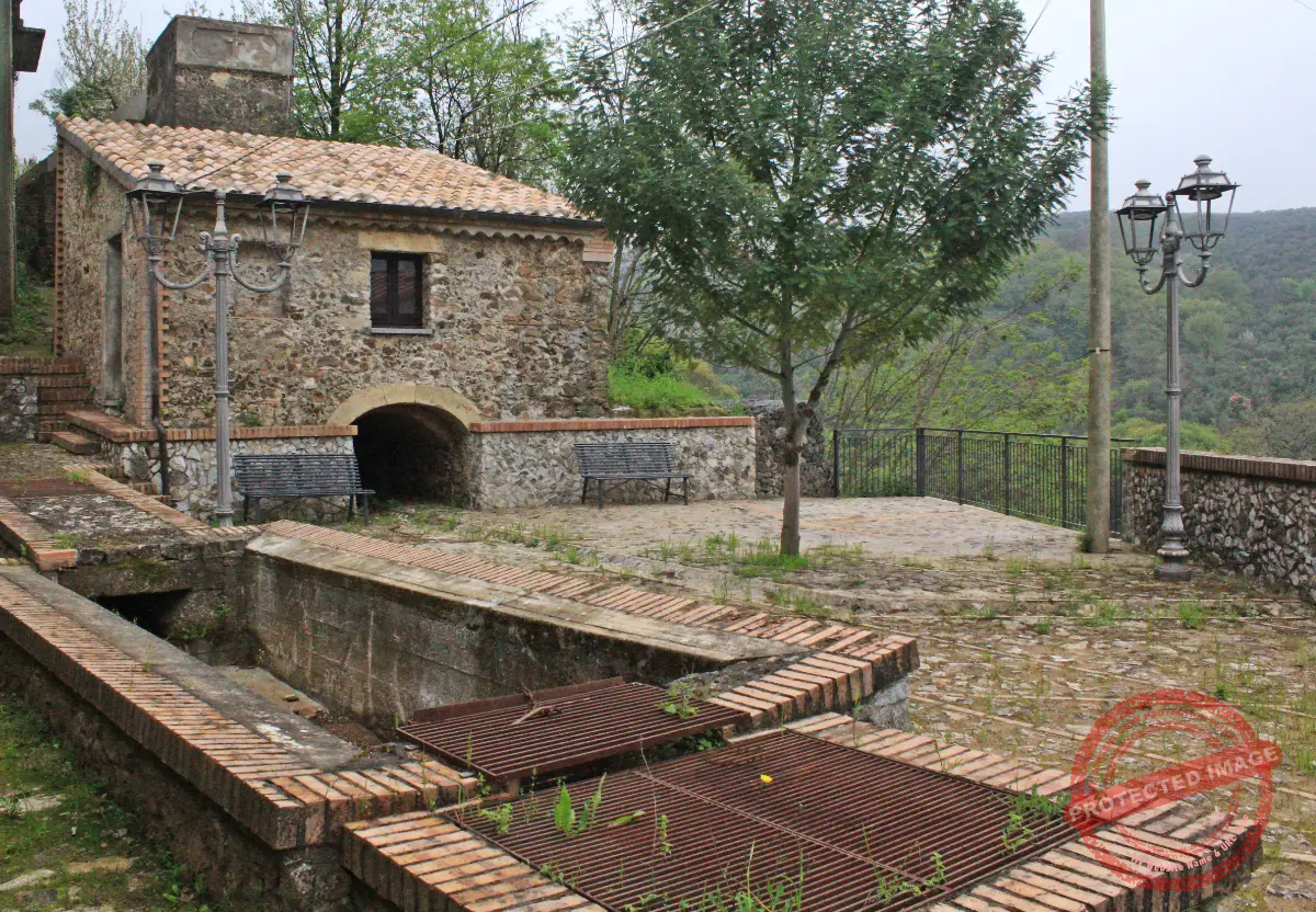 vallefiorita-antico-mulino Vallefiorita: antico mulino.